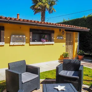 https://la-brigata-apartments-yellow-house.hotelinveneto.com